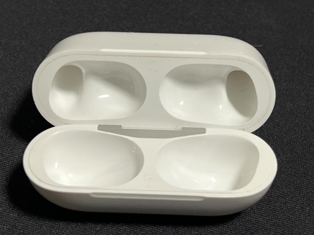 AirPods Pro（第2世代）ケース付き