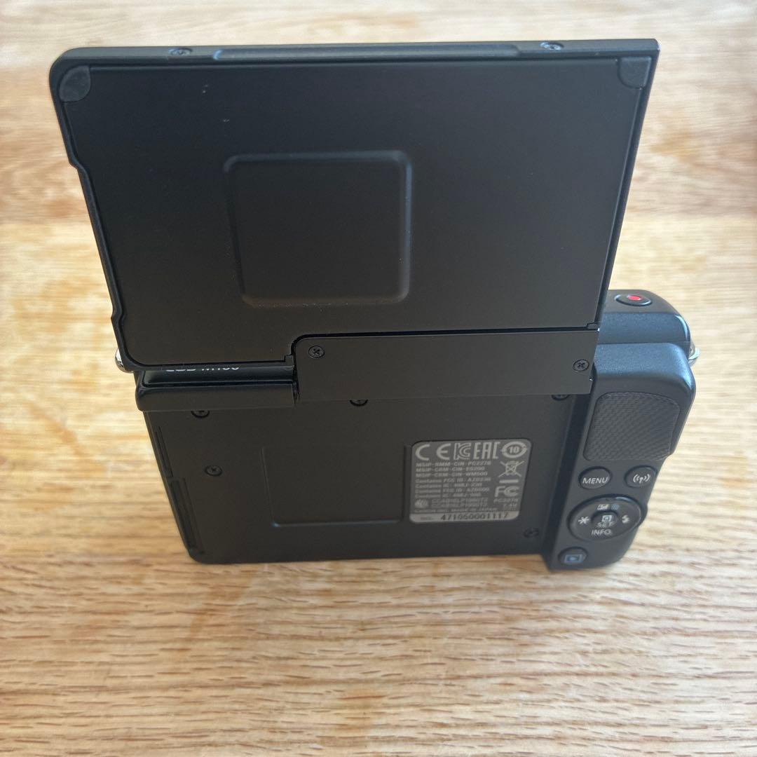 Y*P様 Canon EOS M100 ミラーレスカメラ レンズ3本 マウントア