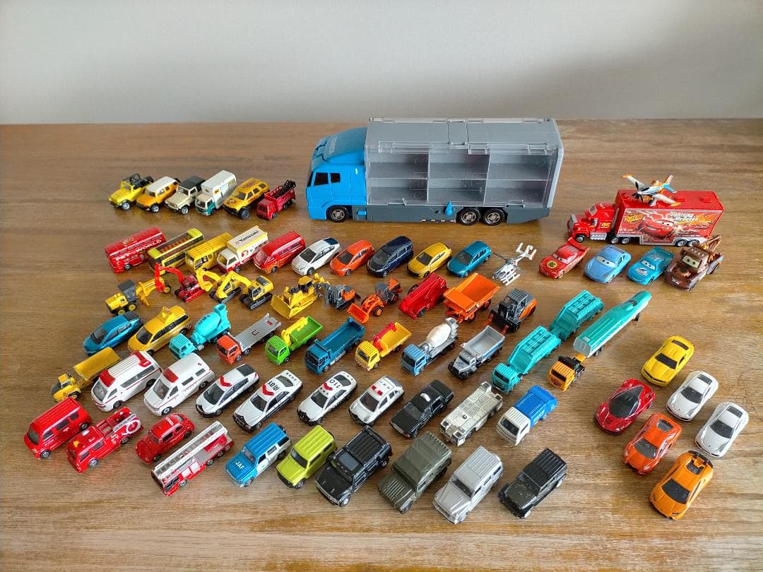 トミカ　まとめ売り