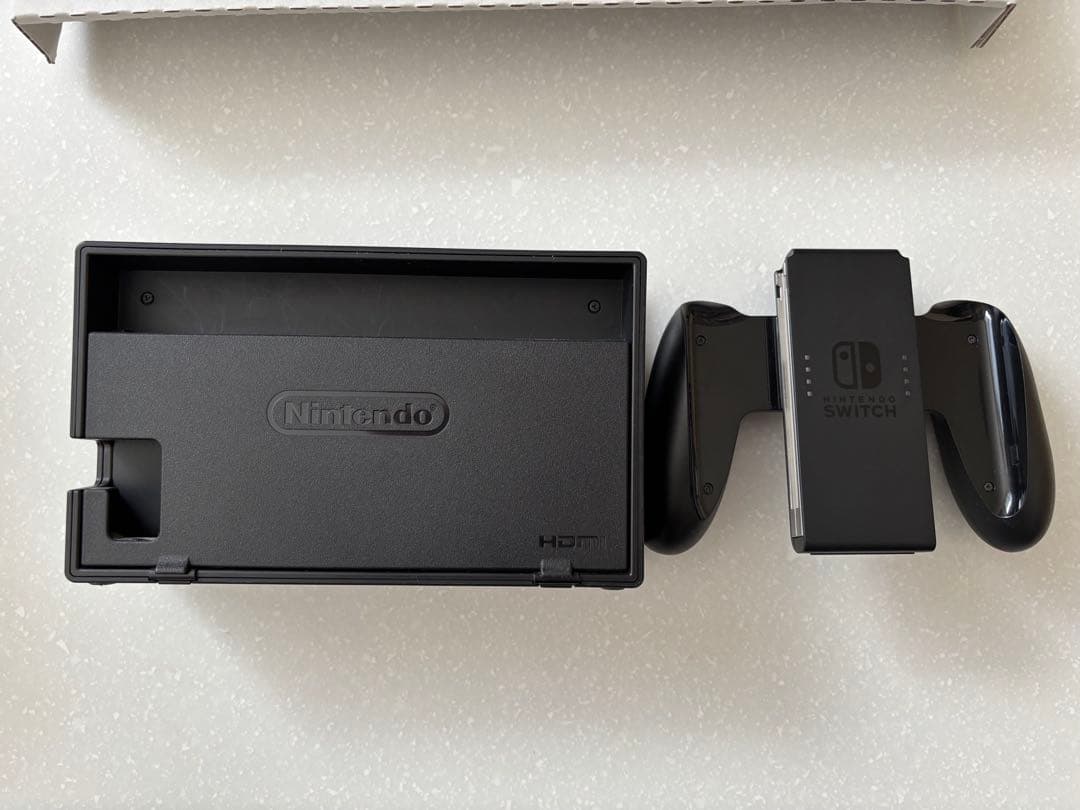 ニンテンドー Swich グレー 本体 付属品 充電スタンド付き