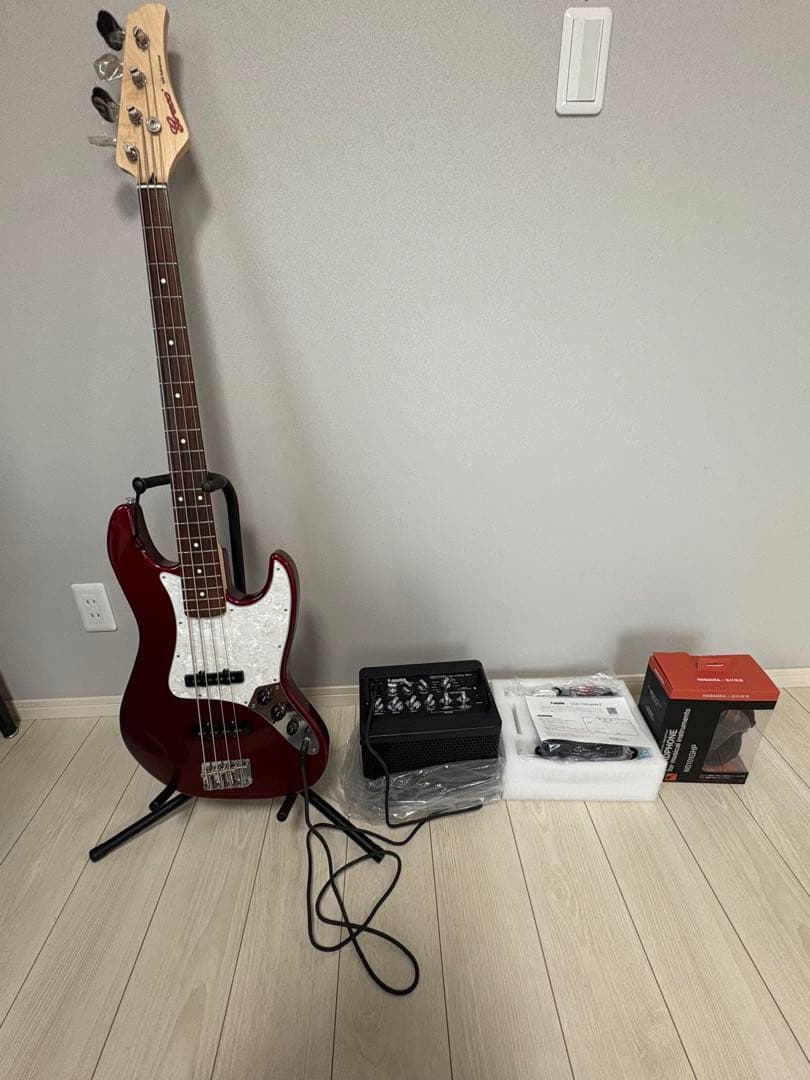 赤　grecoエレキベース　アコギ　未使用