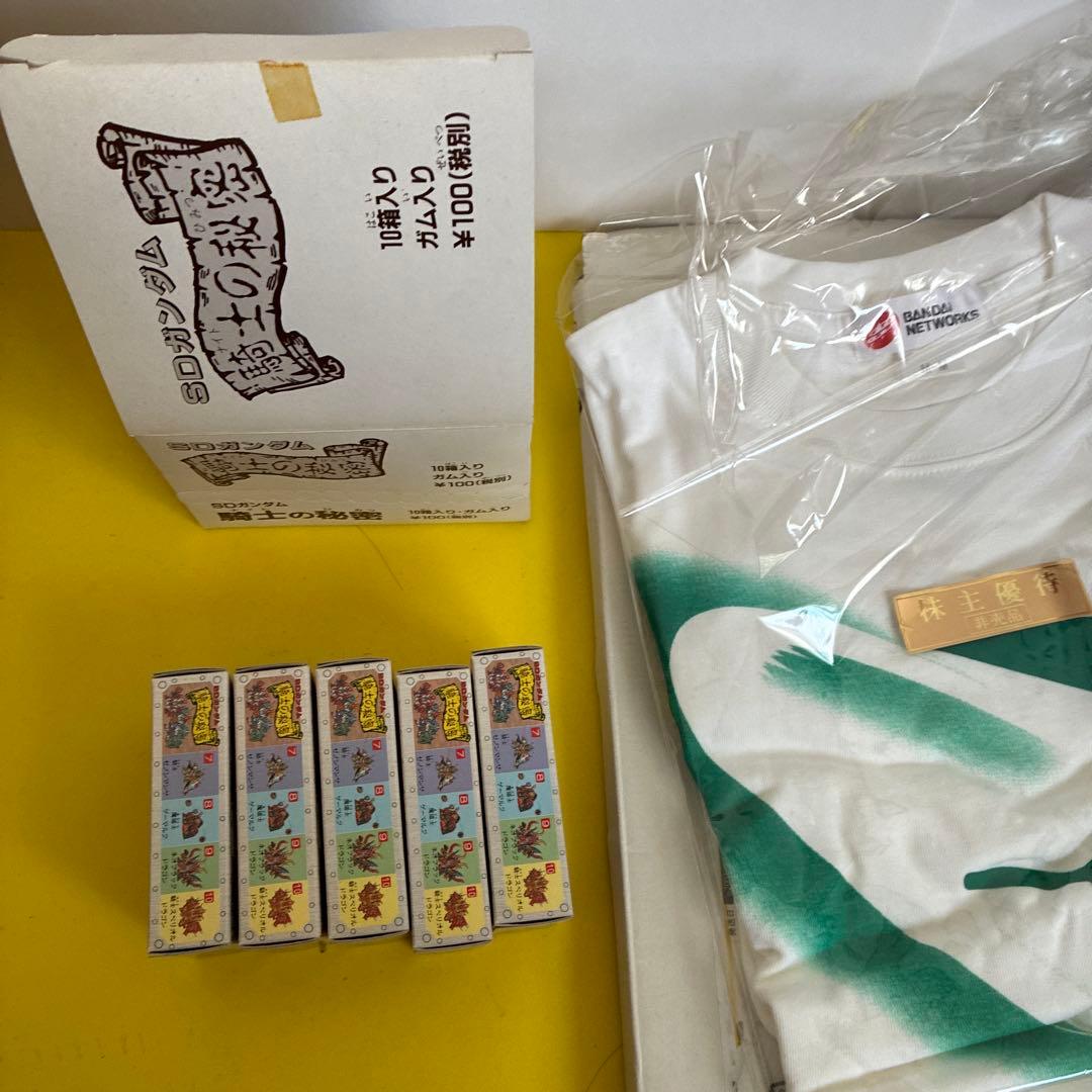 ピ*ト様 株主優待ガンダムモビルスーツ Tシャツ＆SDガンダム騎士の秘密５個セッ