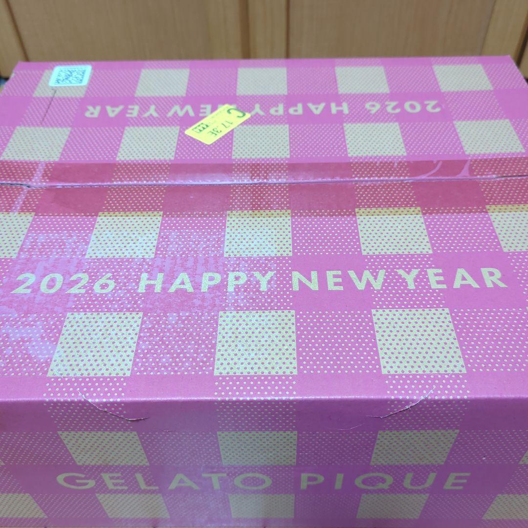 GELATO PIQUE 2026年新年チェックボックス