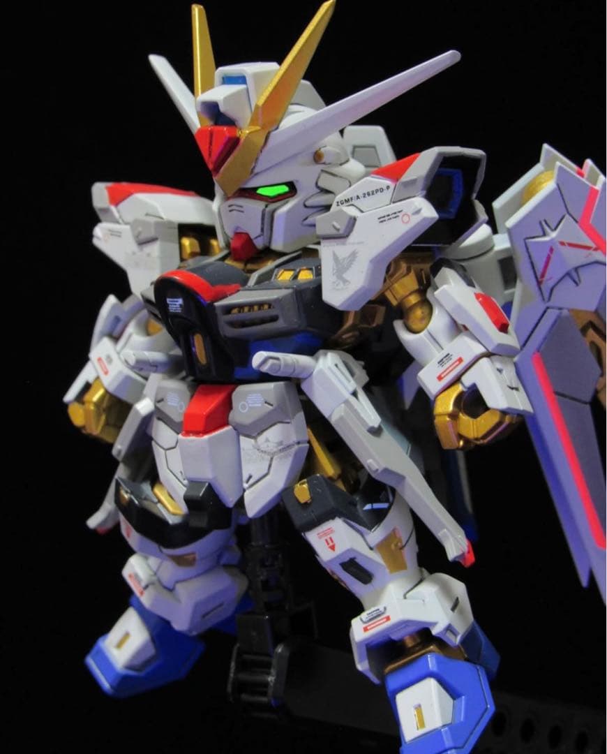 モビリティジョイント マイティストライクフリーダムガンダム 塗装品