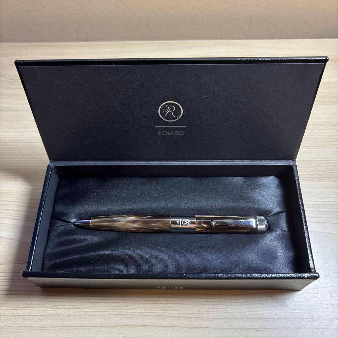 ロメオ 伊東屋 ROMEO Ｎｏ．３ボールペン 太軸 イタリアングレー?