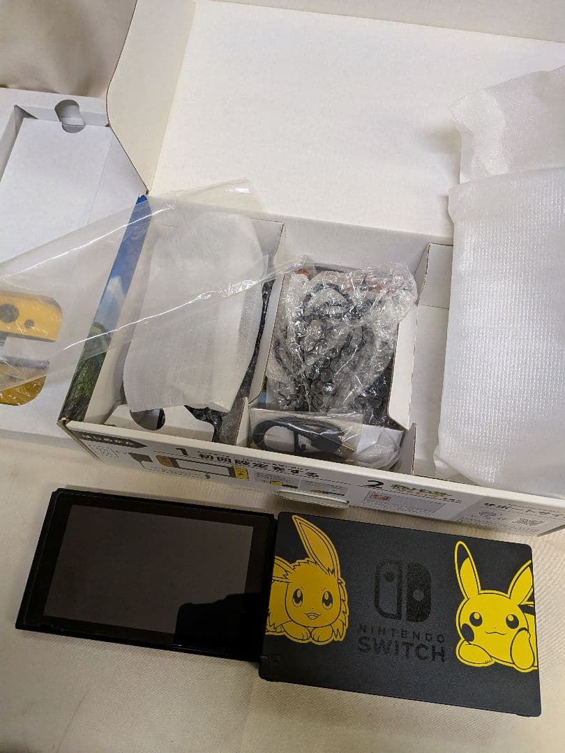 任天堂 Switch ポケットモンスター Let's Go! ピカチュウ