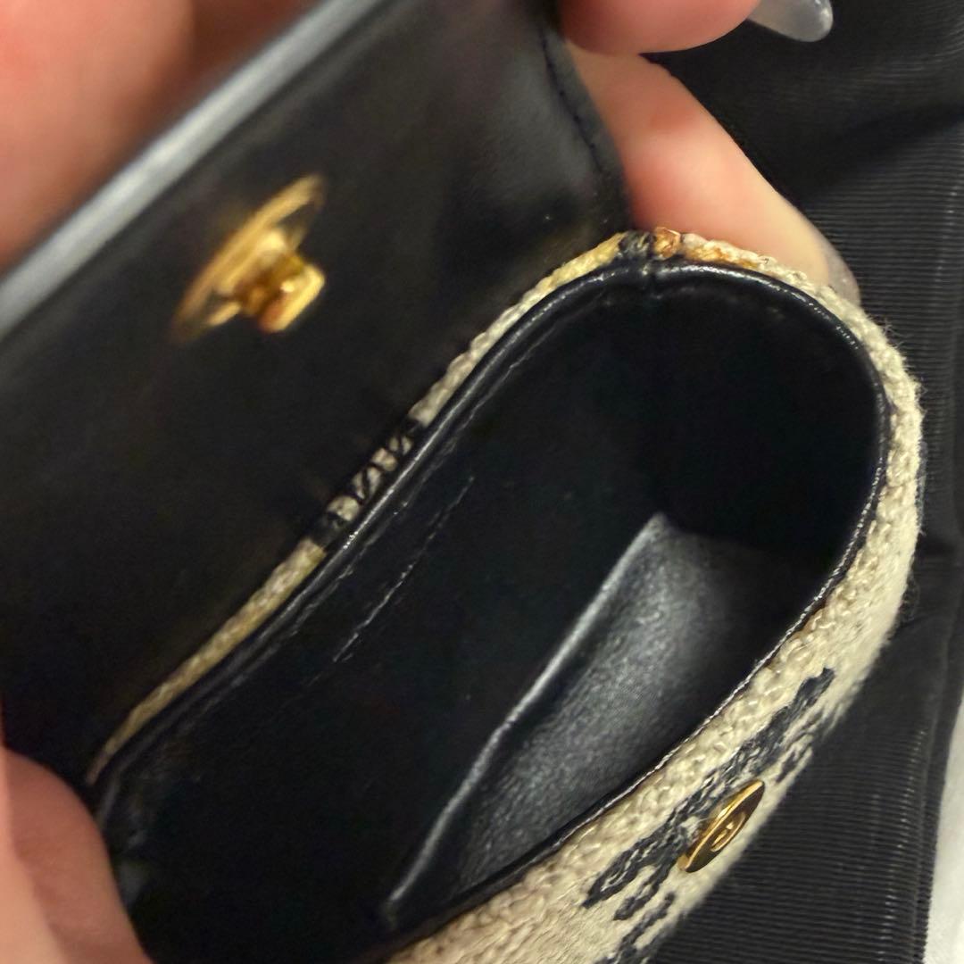 セリーヌキャンバストリオンフ AirPodsケース