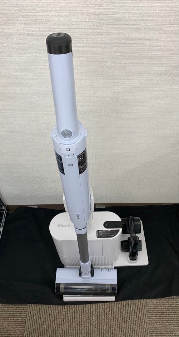 2025年製shark 軽量コードレススティッククリーナー本体 LC150JBL
