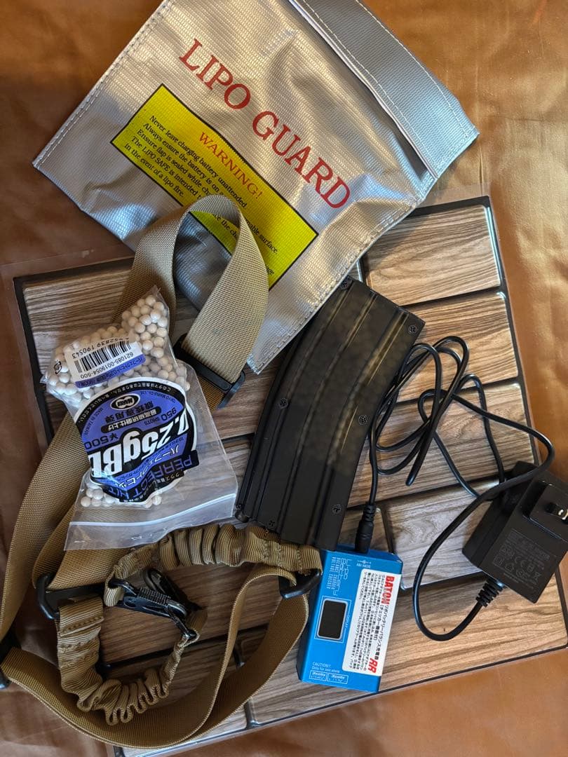 【値下，写真追加】VFC MOD.VR16 電動ガン バッテリー有り おまけ多数