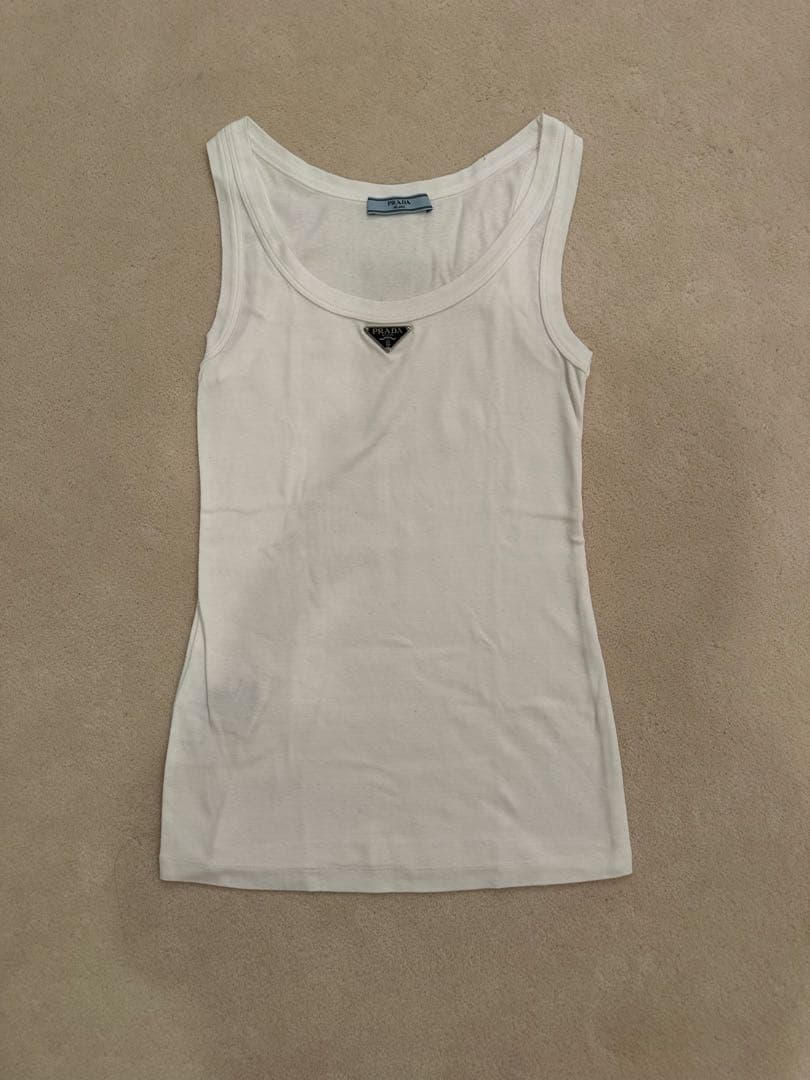PRADA ホワイト タンクトップ