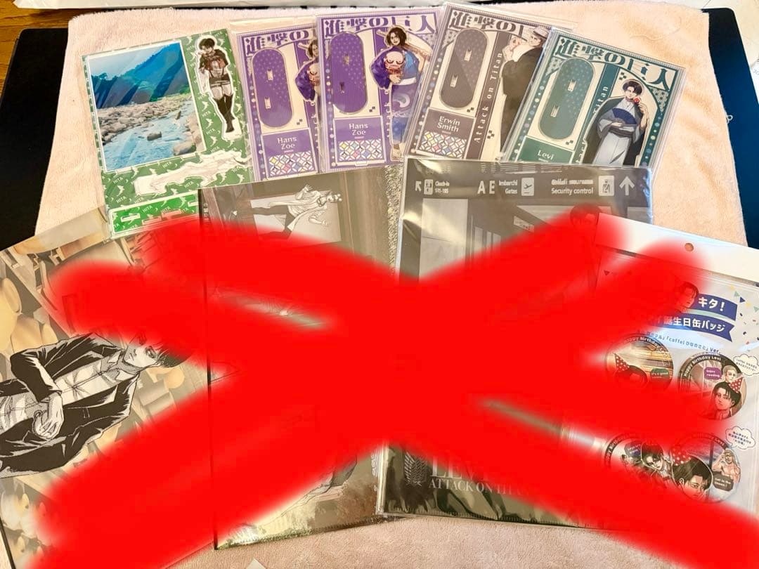 【バラ売り不可】進撃の巨人　アクリルスタンドセット　リヴァイ、ハンジ多め