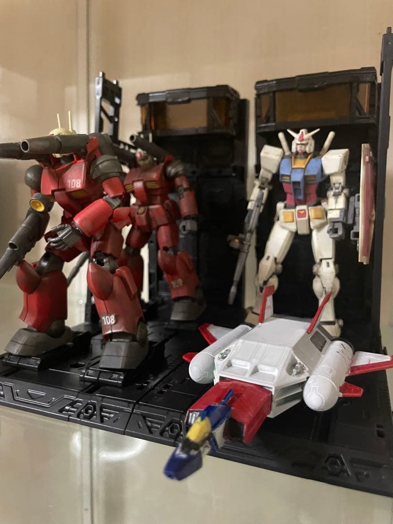 HG ガンダム、ガンキャノン2体➕HGνガンダム