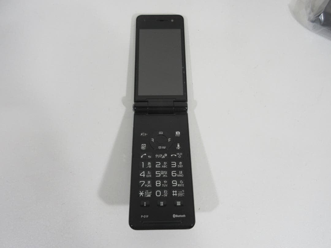 docomo P-01F ブラック ②