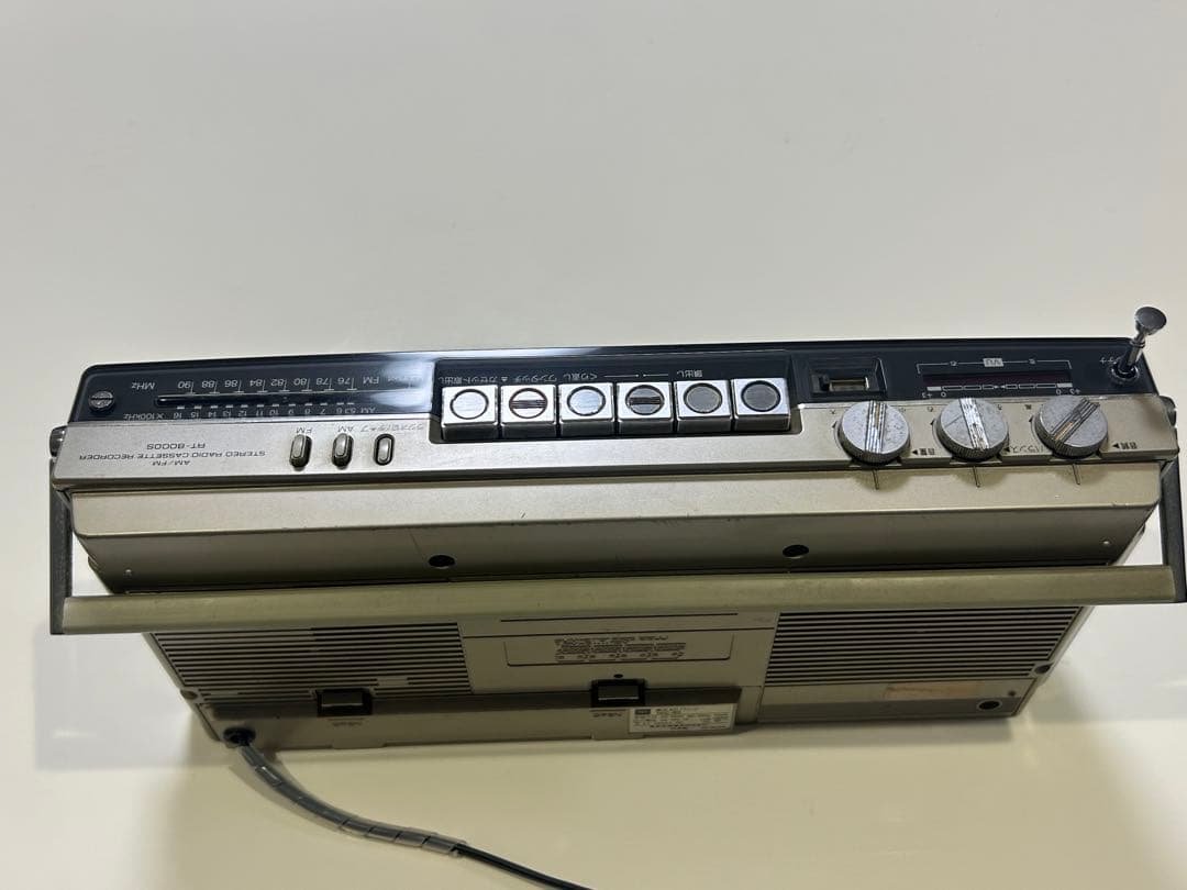 BOMBEAT RT-8000S カセットプレーヤー