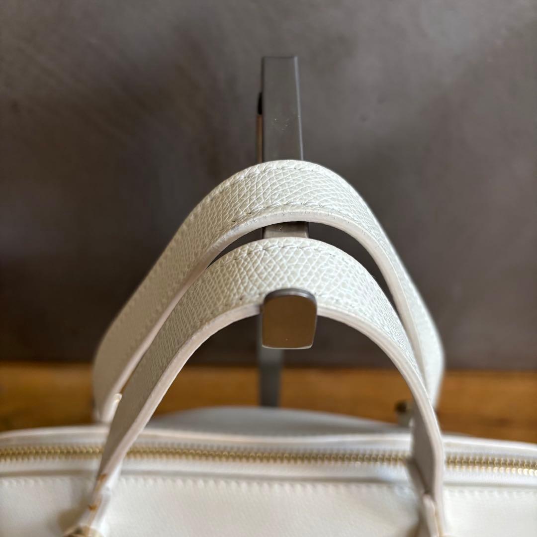 よっぴたん 　FURLA フルラ　パイパー　白　ホワイト　ショルダーバッグ