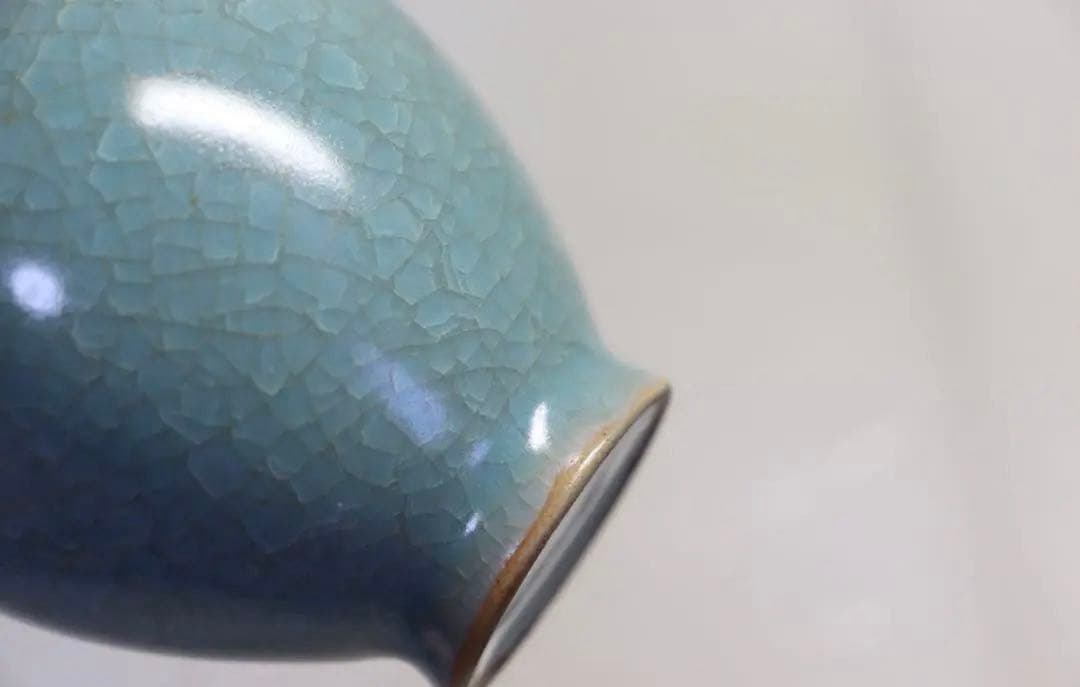 中国　宋時代　天青釉汝窑冰片纹长颈瓶　青磁長頸瓶　七官青磁