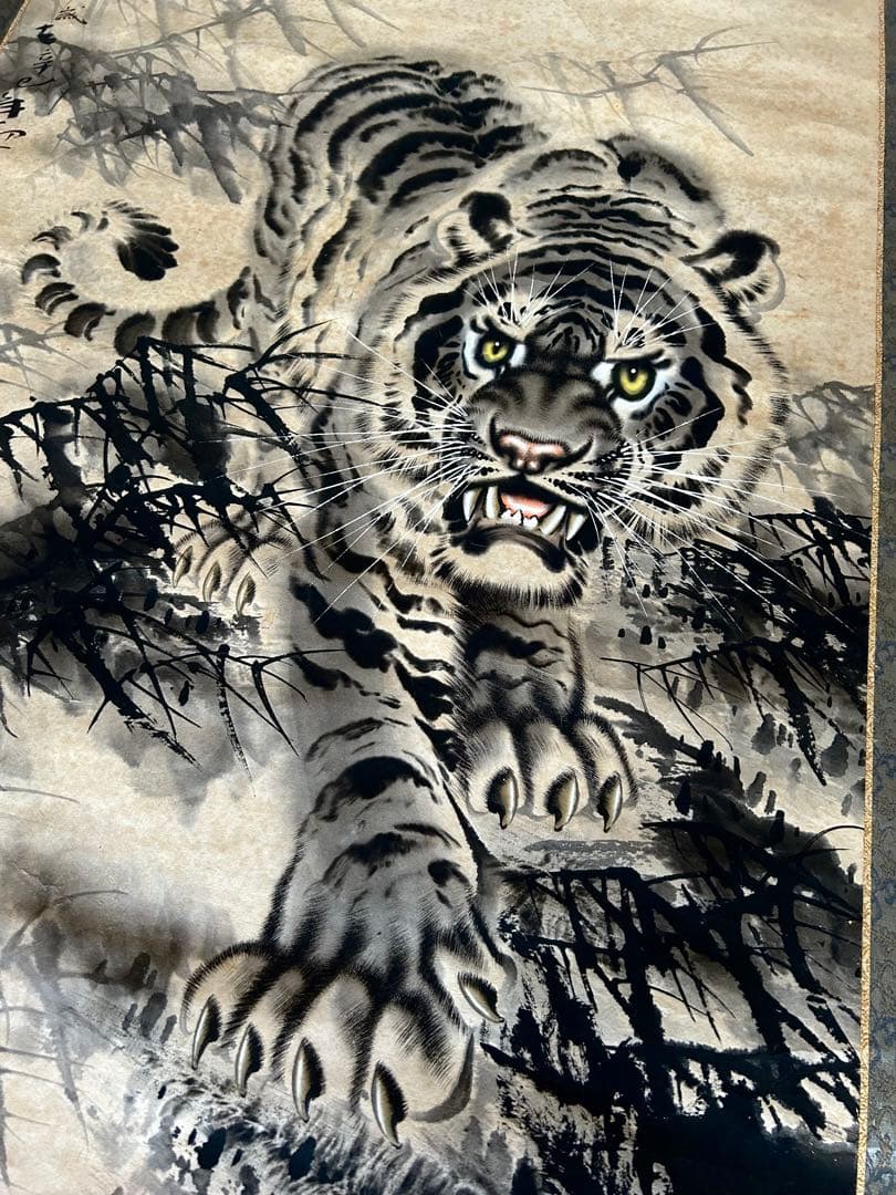 猛虎図　虎　掛け軸　中国掛軸 時代 虎 / 猫虎 肉筆 在銘 水墨　中国　骨董品