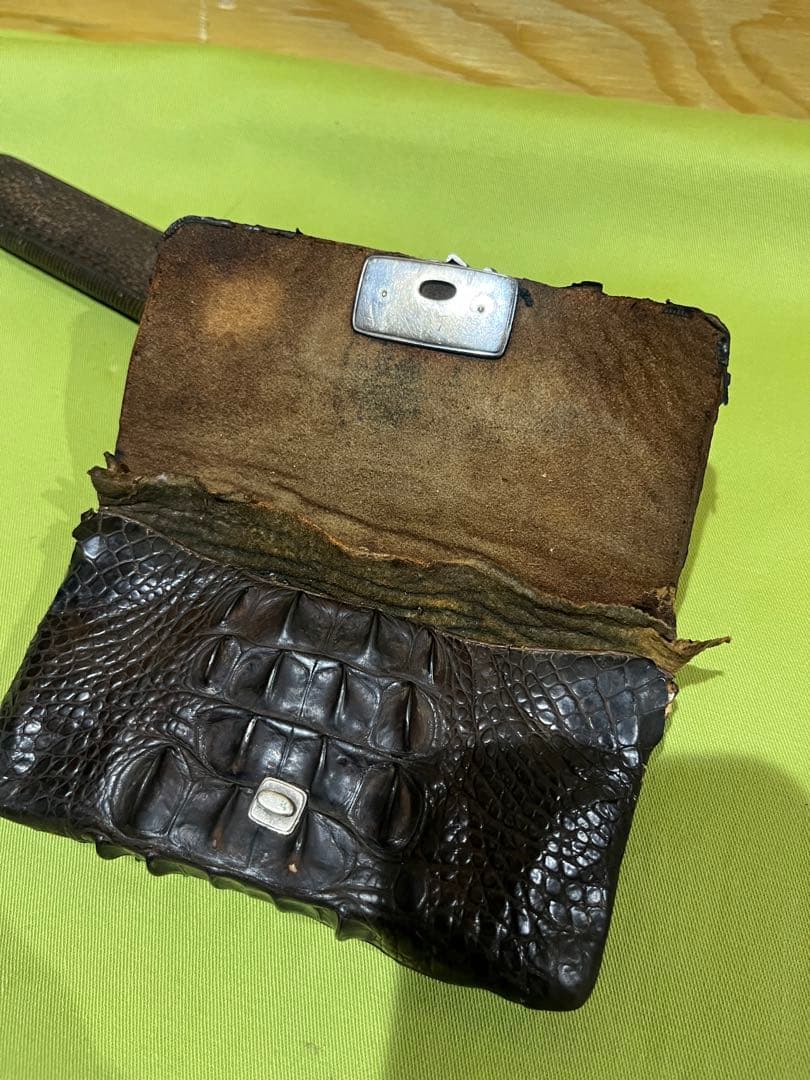 喫煙具　当時物　クロコダイル　煙管入れ　煙管　金銀装飾