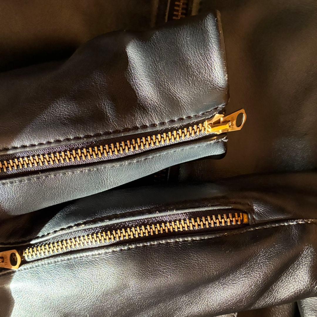 チャリ　vanson 黒 レザージャケット 36 usa製