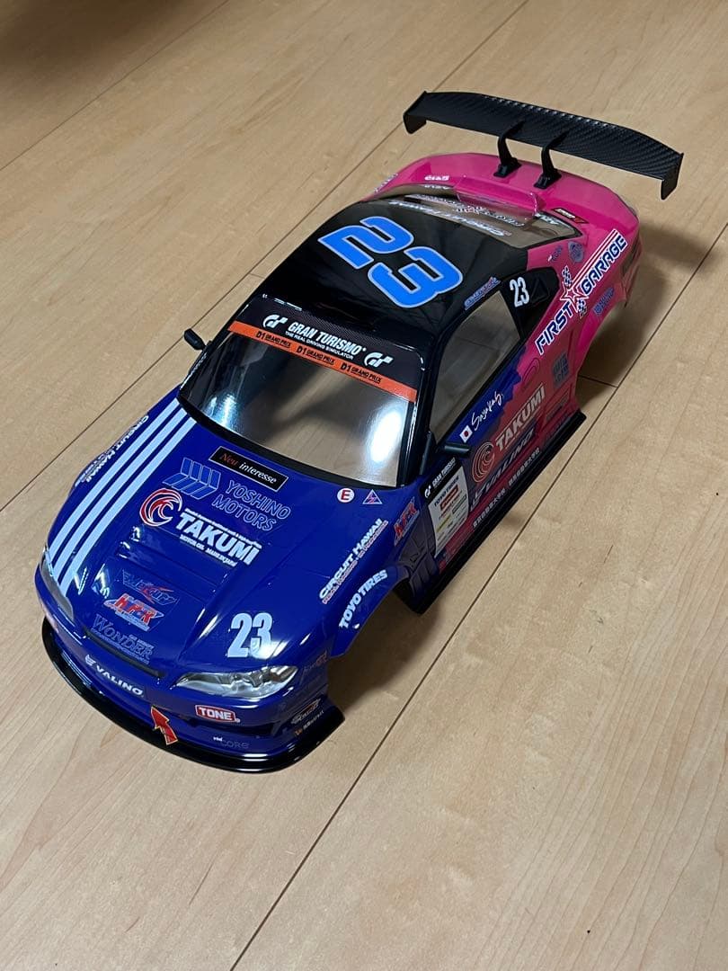 ヨコモ　ドリフト用ボディ