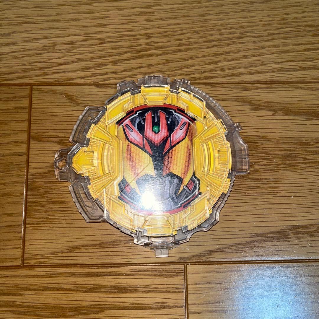 SHFiguarts 仮面ライダー キバ　フィギュア