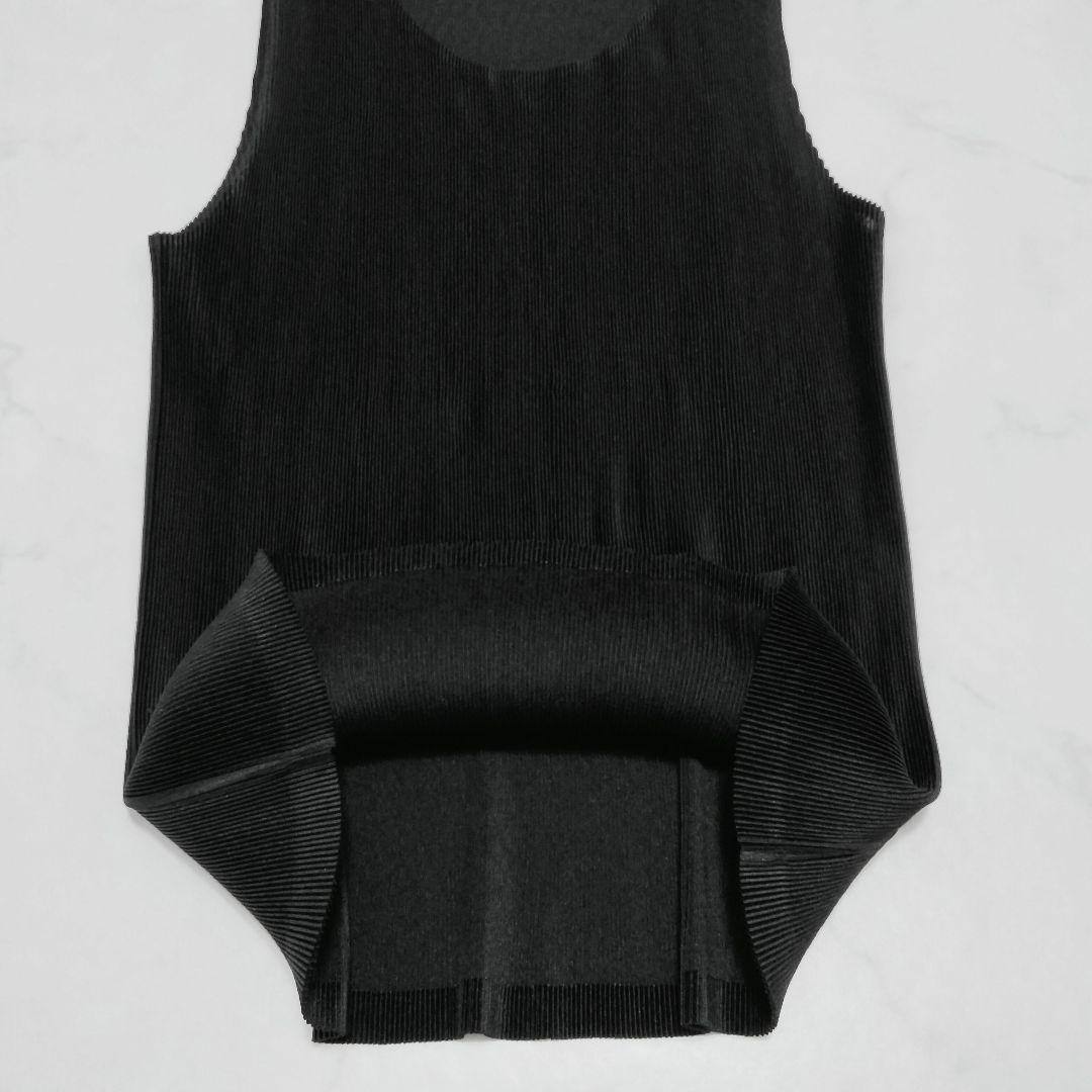 美品近年モデルPLEATS PLEASE アコーディオン　ノースリーブ　ブラック