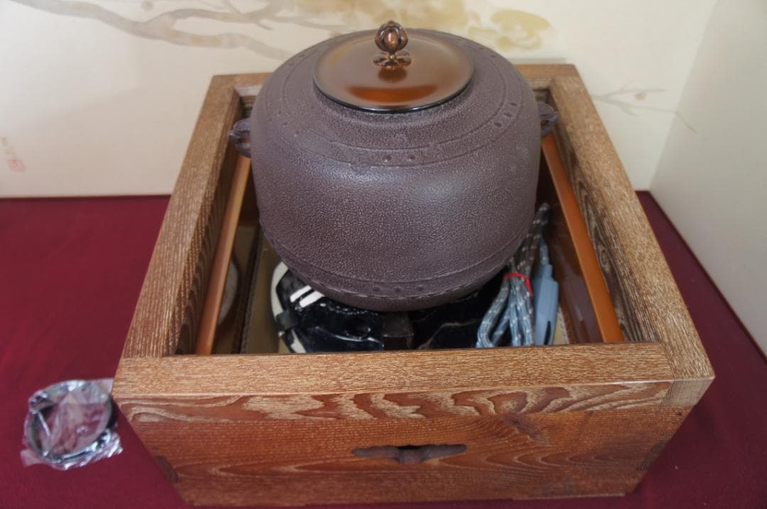 Cle様☆美品 桑色置炉 在銘 万代屋釜 置炉用600W 炭型 電熱器送料込み