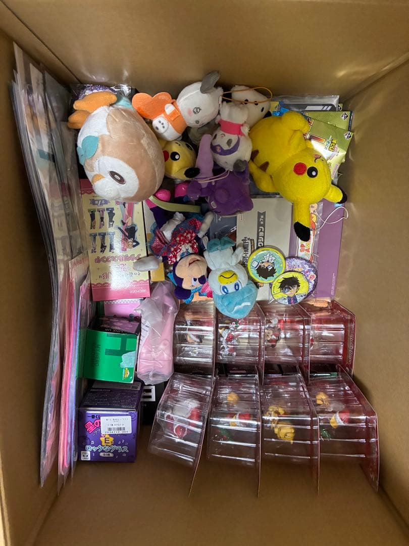 アニメグッズ ノンジャンル 大量 まとめ売り アクスタ 缶バッジ マスコット 他