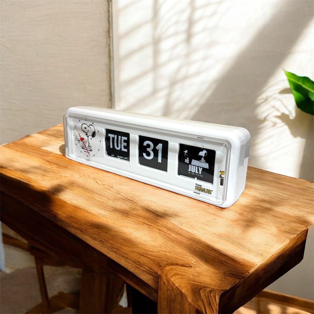 d*4様 希少★TWEMCO × PEANUTS スヌーピー パタパタ時計 BQ