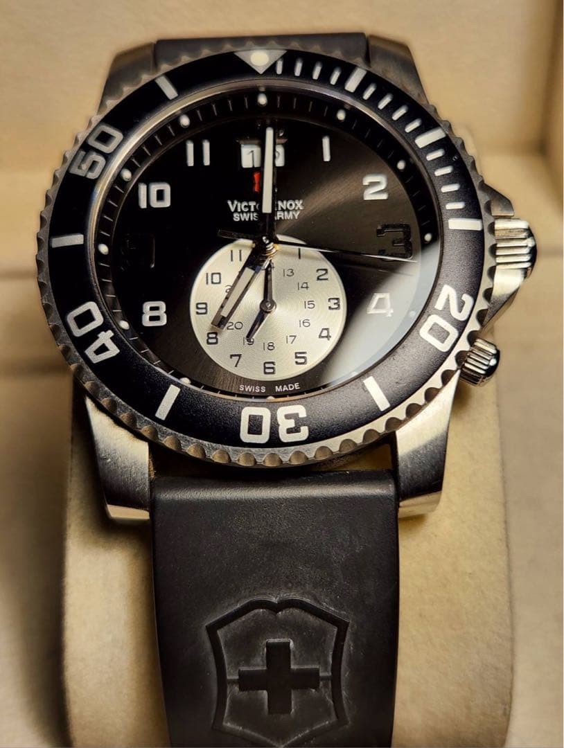 Victorinox ダイバーズウォッチ ブラック　ビクトリノックス　腕時計