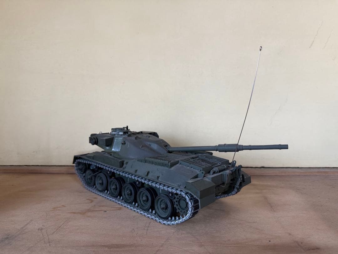 【O-1965】タミヤ チーフテン 1/25 戦車 ラジコン 車種不明 ジャンク