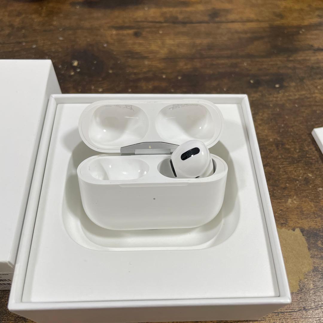 AirPods Pro (第1世代)APPLE MLWK3J/A WHITE