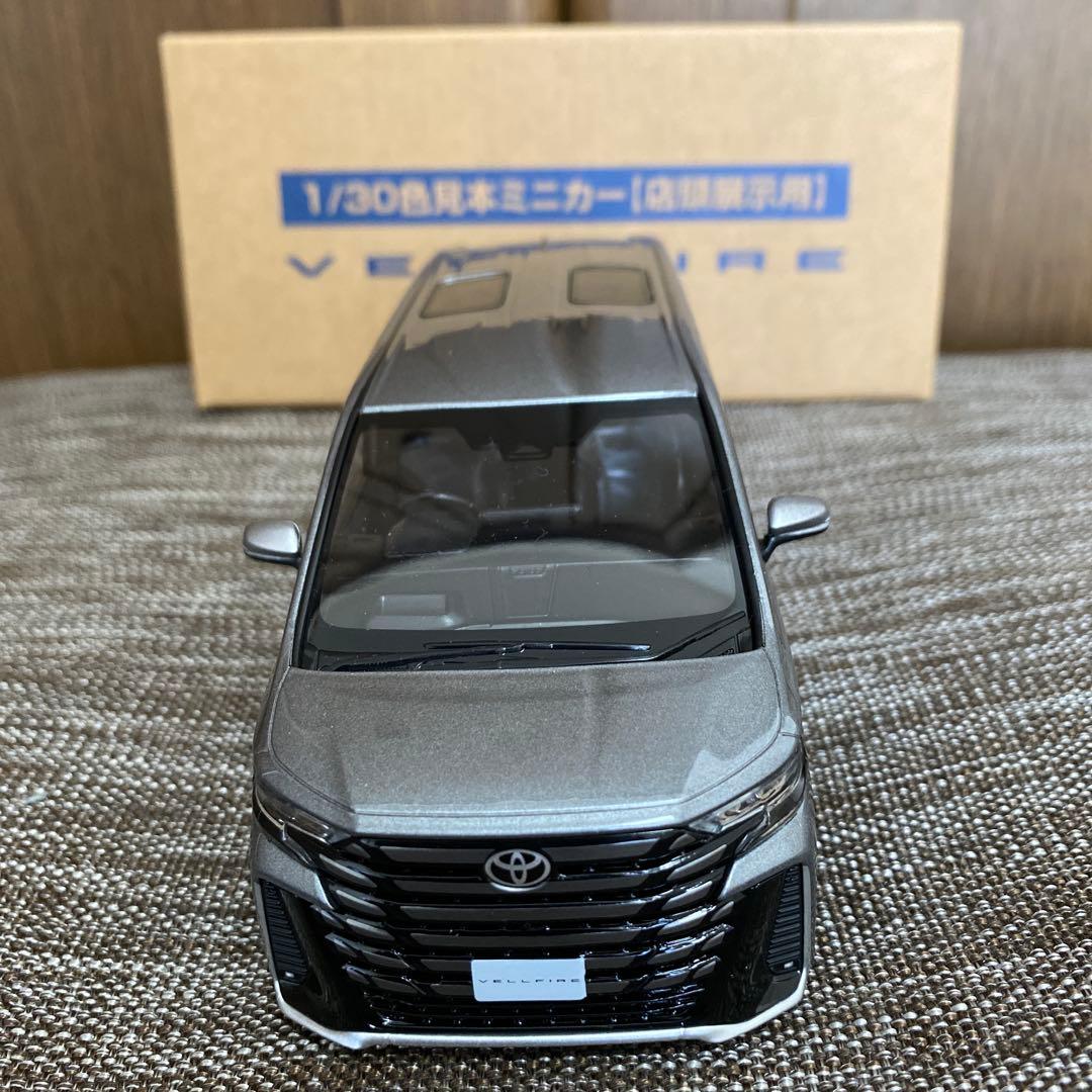 1/30 トヨタ 新型ヴェルファイア 新色カラー1L5 プレシャスメタル