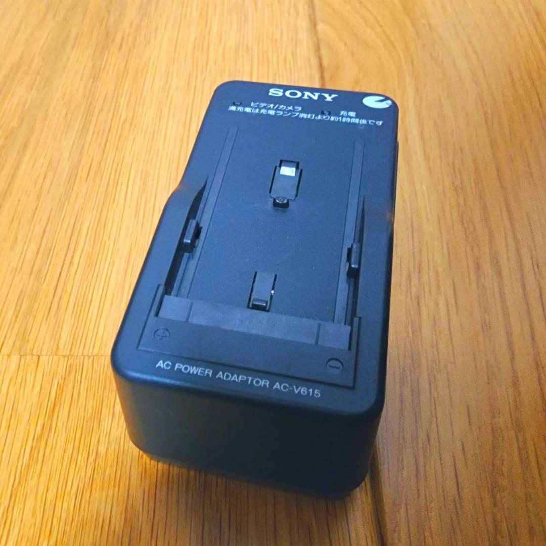 【動作確認済】Hi8 SONY 高画質 ビデオカメラ CCD-TR3 セット