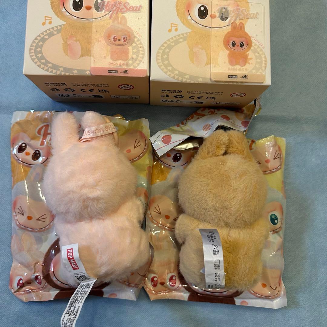 ラブブ ハブアシート ポップマート