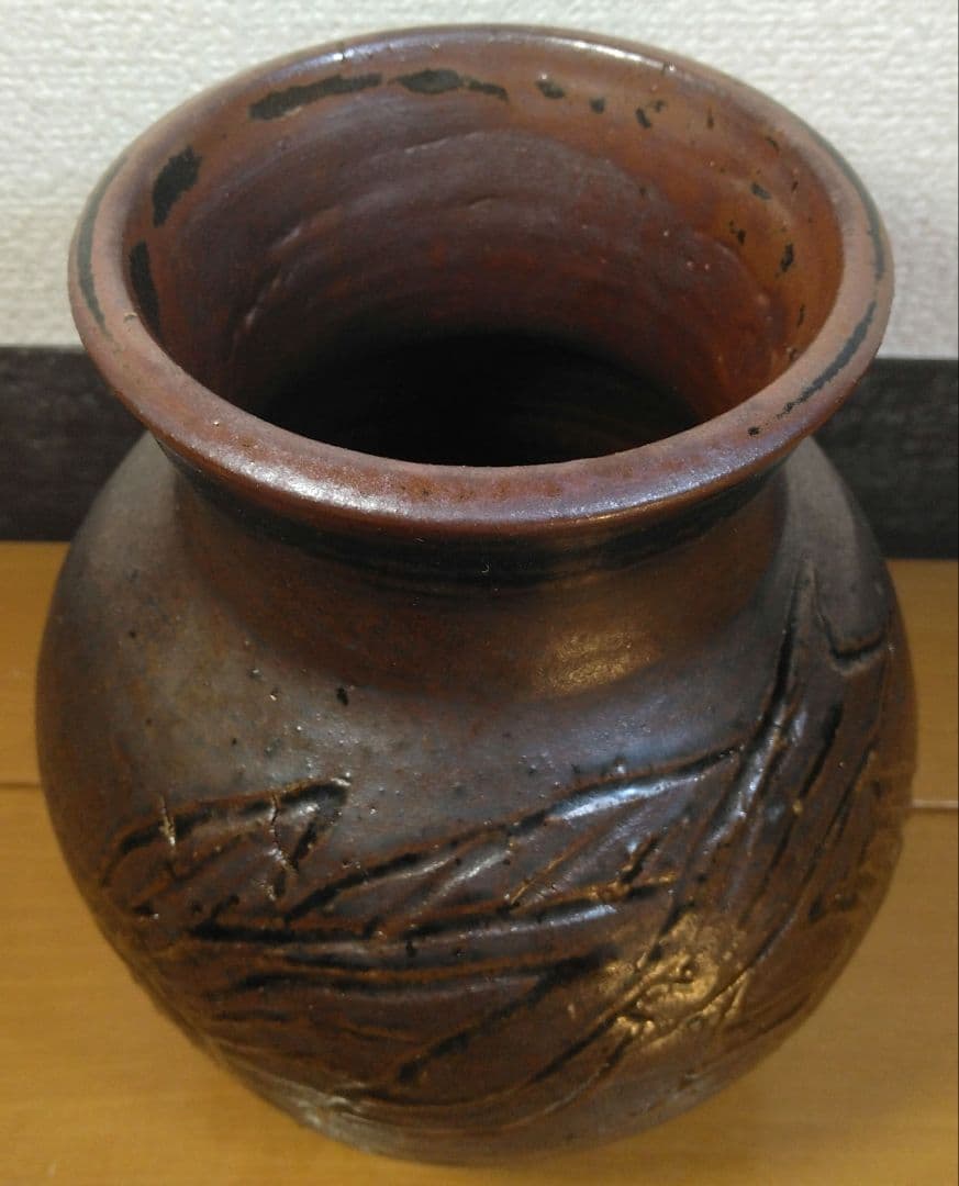 人間国宝 金城次郎 壷屋焼 黒花瓶 栞 共箱 美品完品 魚紋2 大珍品 希少品