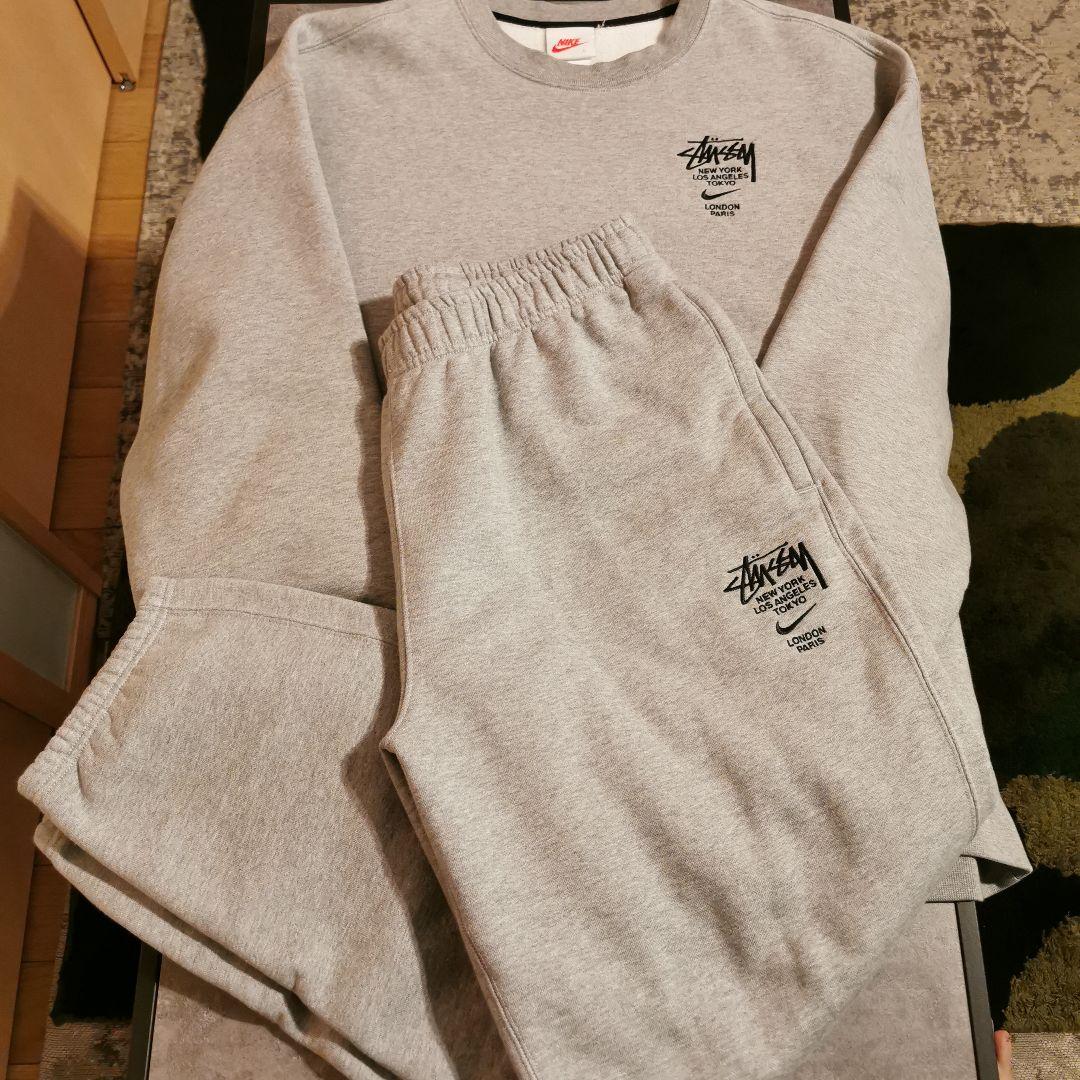 ストゥーシー　ナイキコラボスウェット　セットアップ　グレー