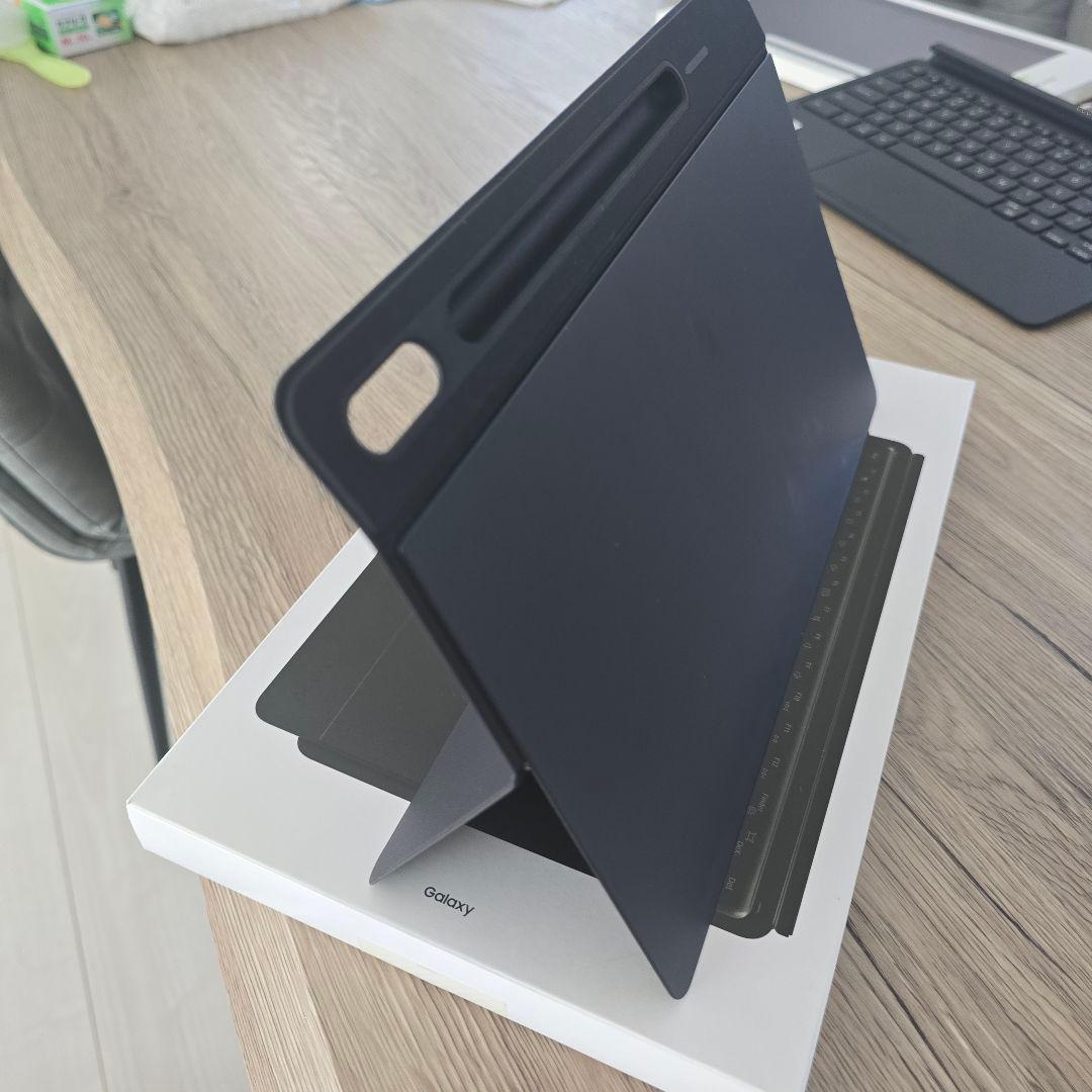 Galaxy Tab S8+ プラス plus 純正キーボードカバー他