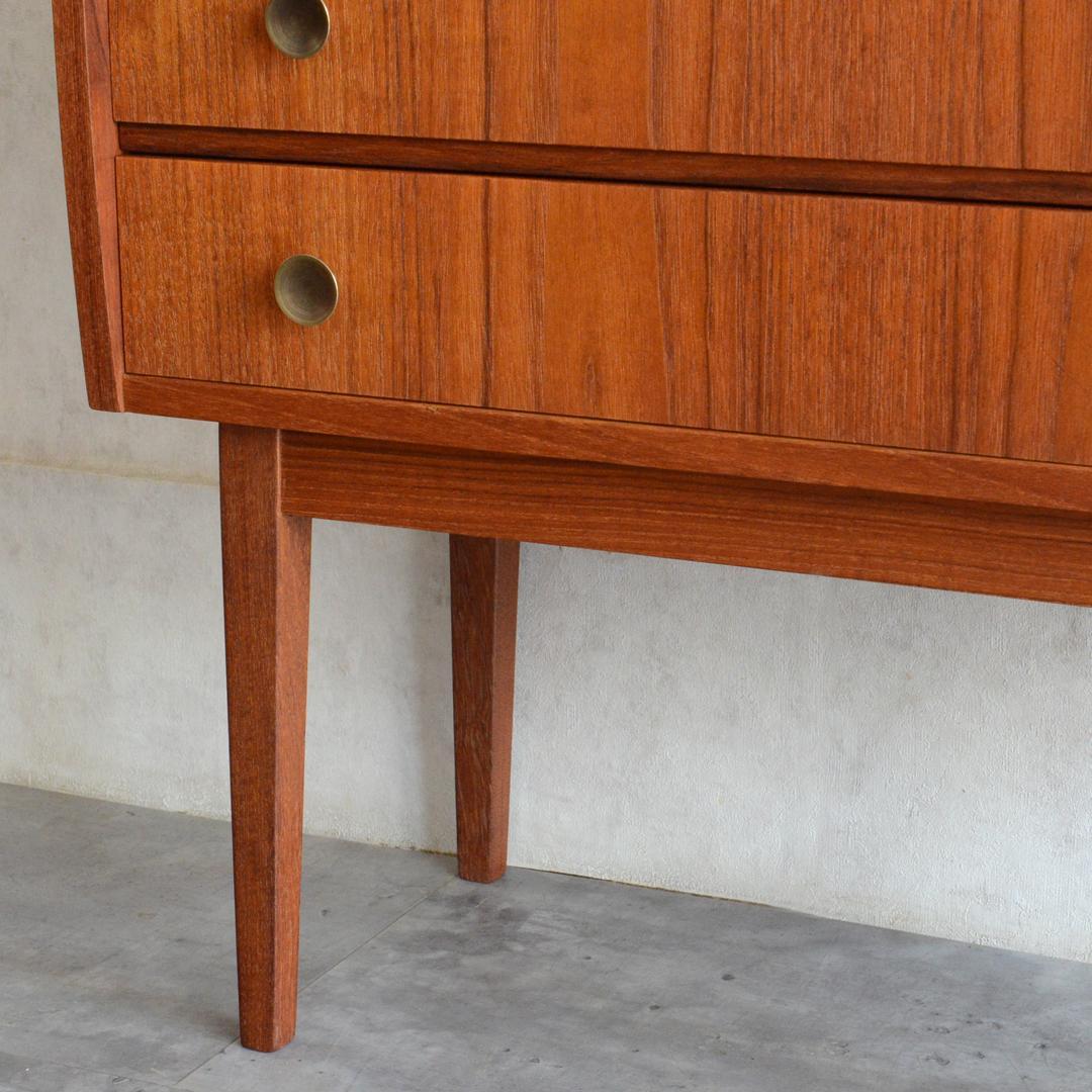 デンマーク 北欧ヴィンテージ チーク３段 スモールチェスト 北欧家具 オイル仕上