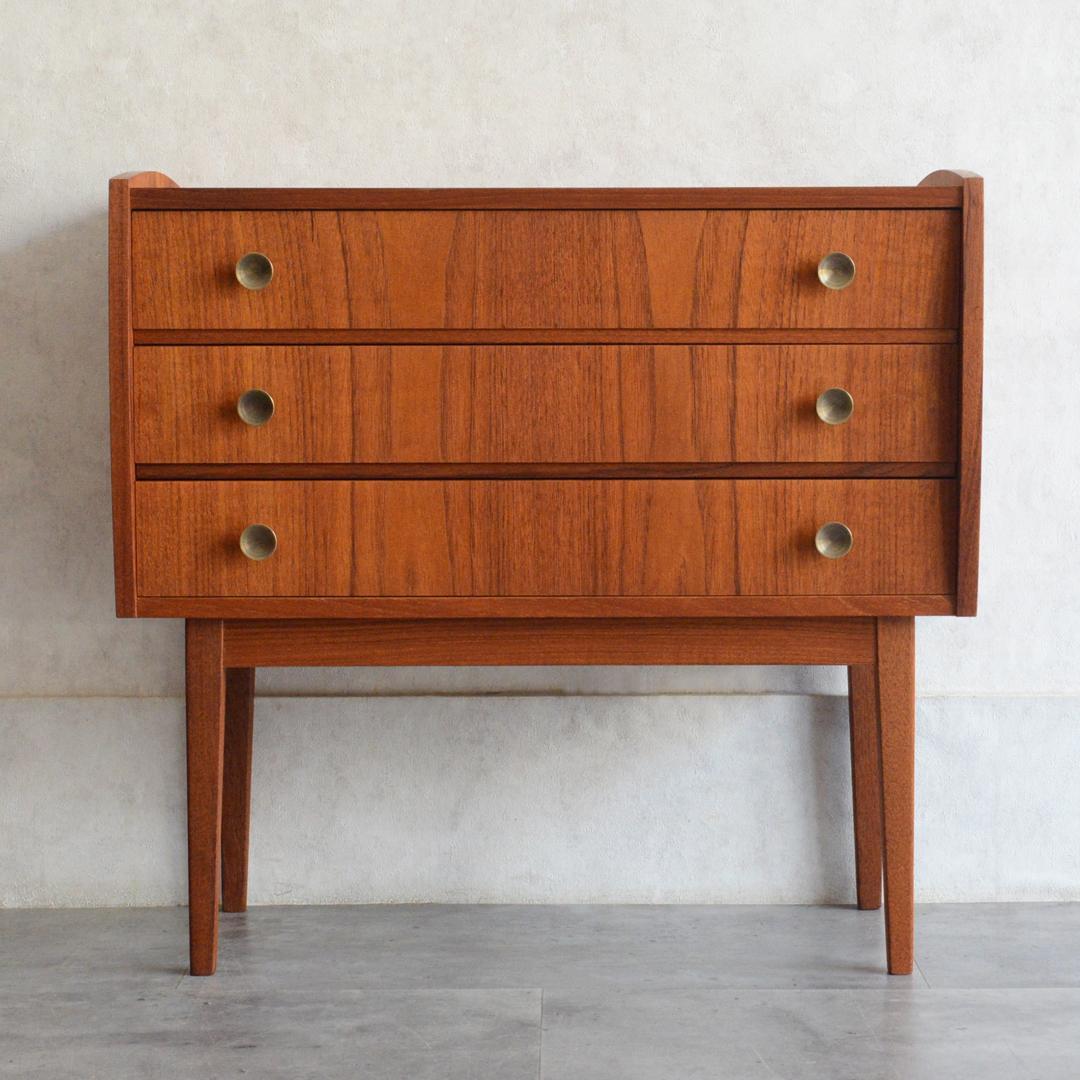 デンマーク 北欧ヴィンテージ チーク３段 スモールチェスト 北欧家具 オイル仕上