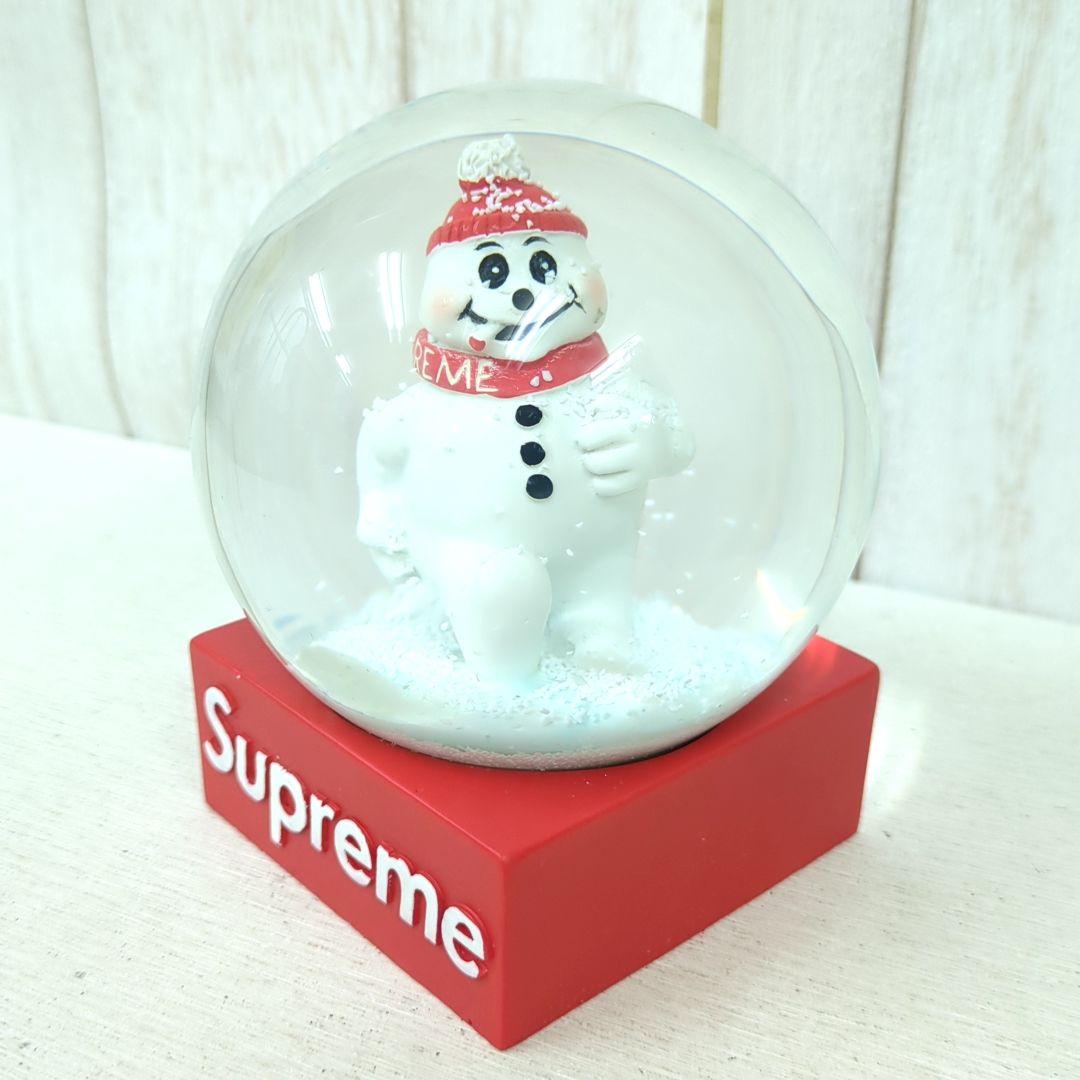 シュプリーム スノーマン スノードーム man globe