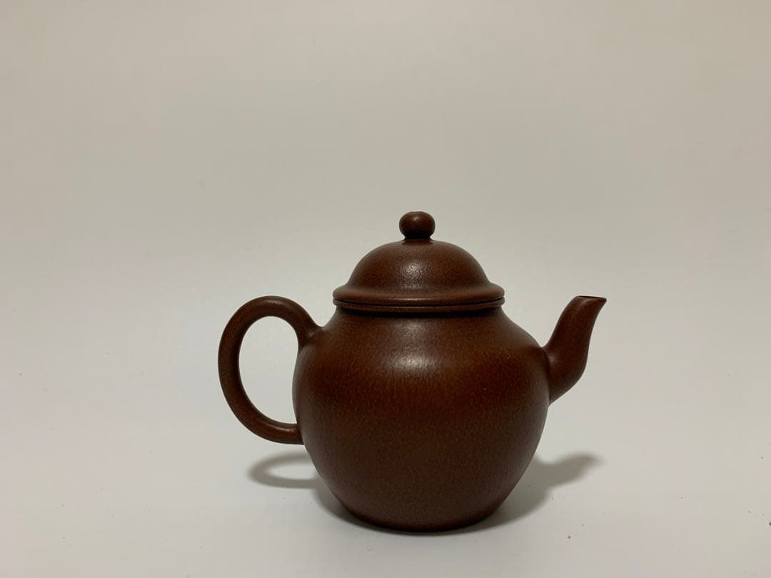 唐物 朱泥「 荊溪周榮祥製 」在銘 単孔 急須 古作 茶壺 紫砂壺 中国古玩