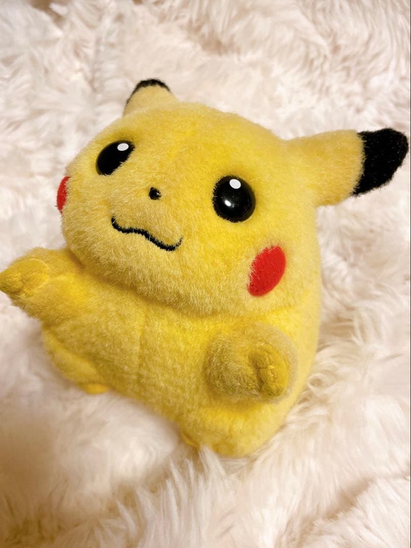 ピカチュウ TOMY 初期　ぬいぐるみ ポケモン