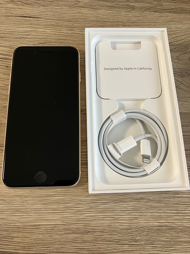 【新品同等】iPhone SE (第3世代) 64GB（店頭展示品）