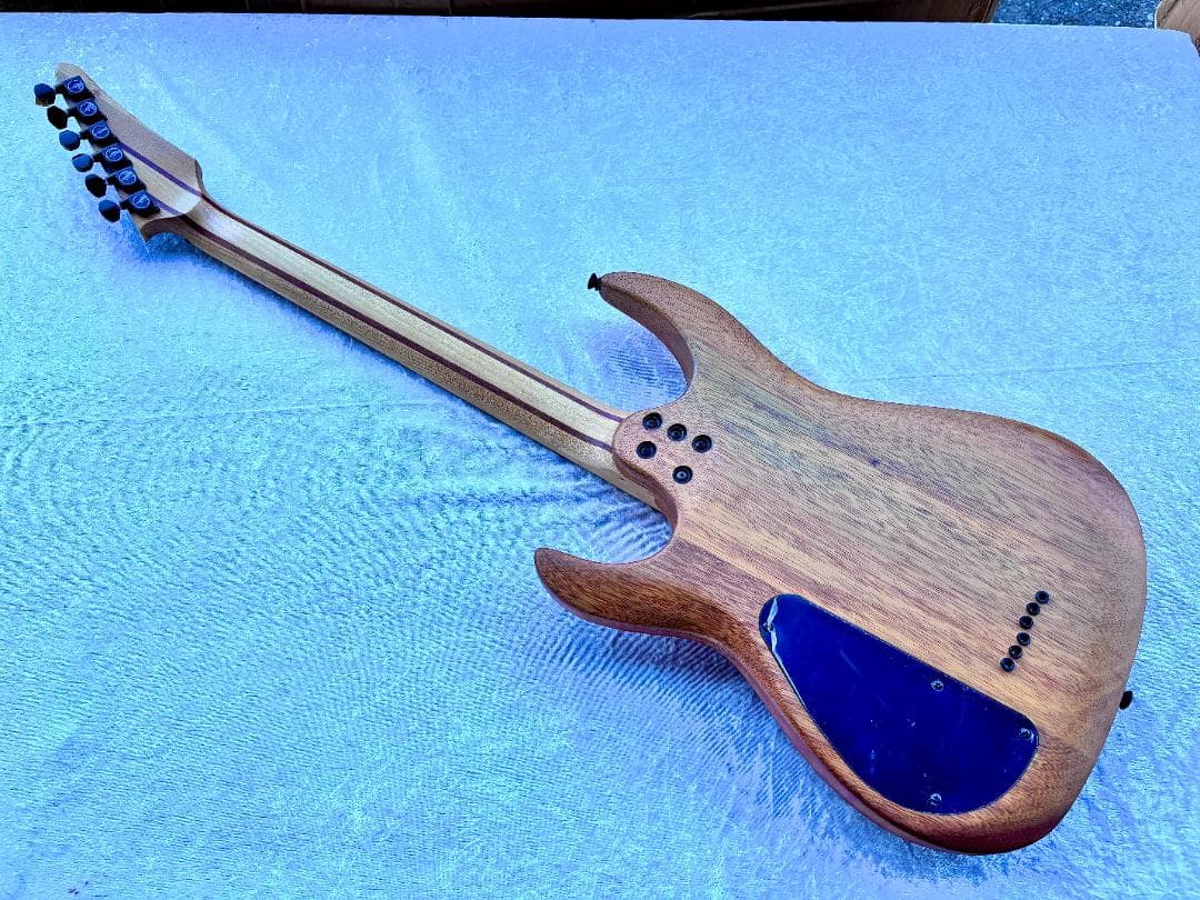 N11 gfc GNR-100 NA Satin エレキギター