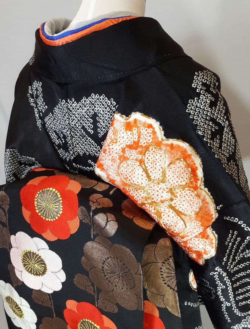 【総絞り振袖】人気の黒 格式高い黒の総絞り金駒刺繍 黒地梅刺繍 袋帯フルセット