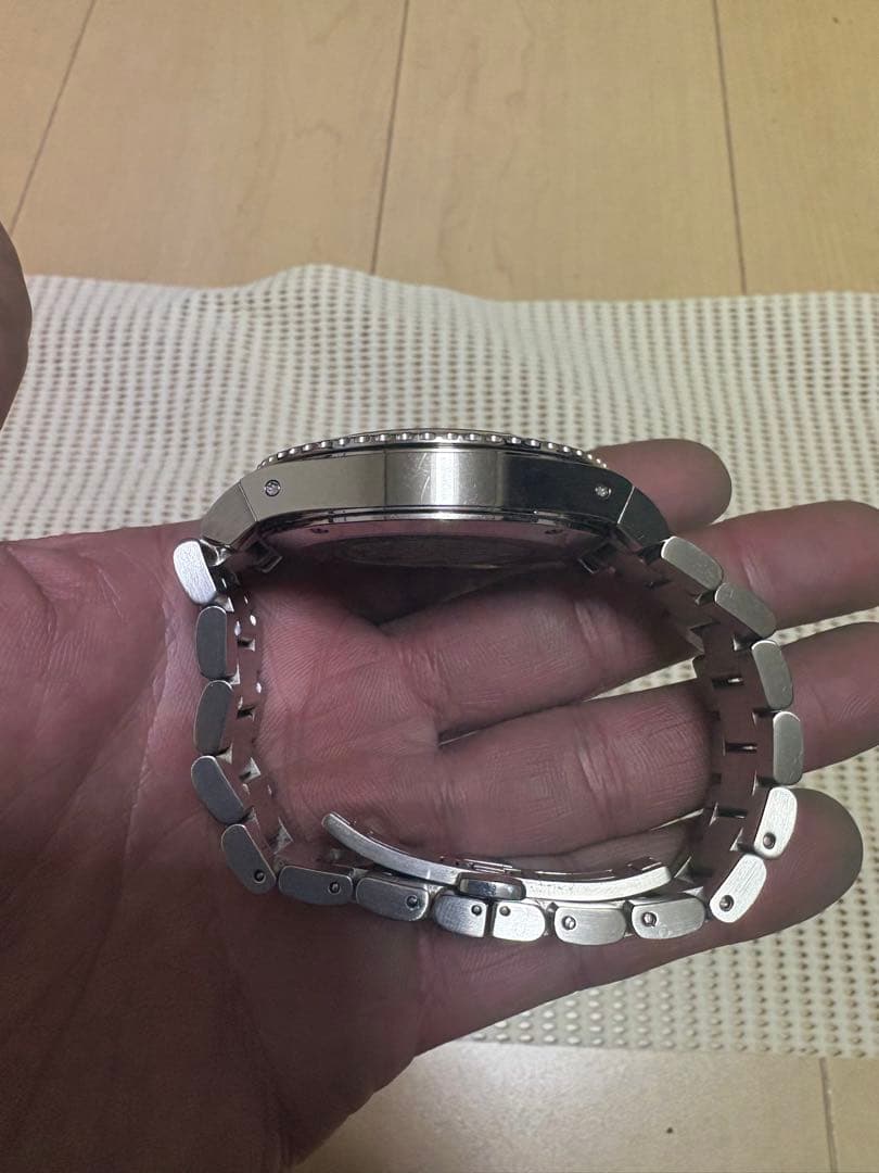 GUCCI グッチ ダイブ YA136203 ネイビー　稼動品