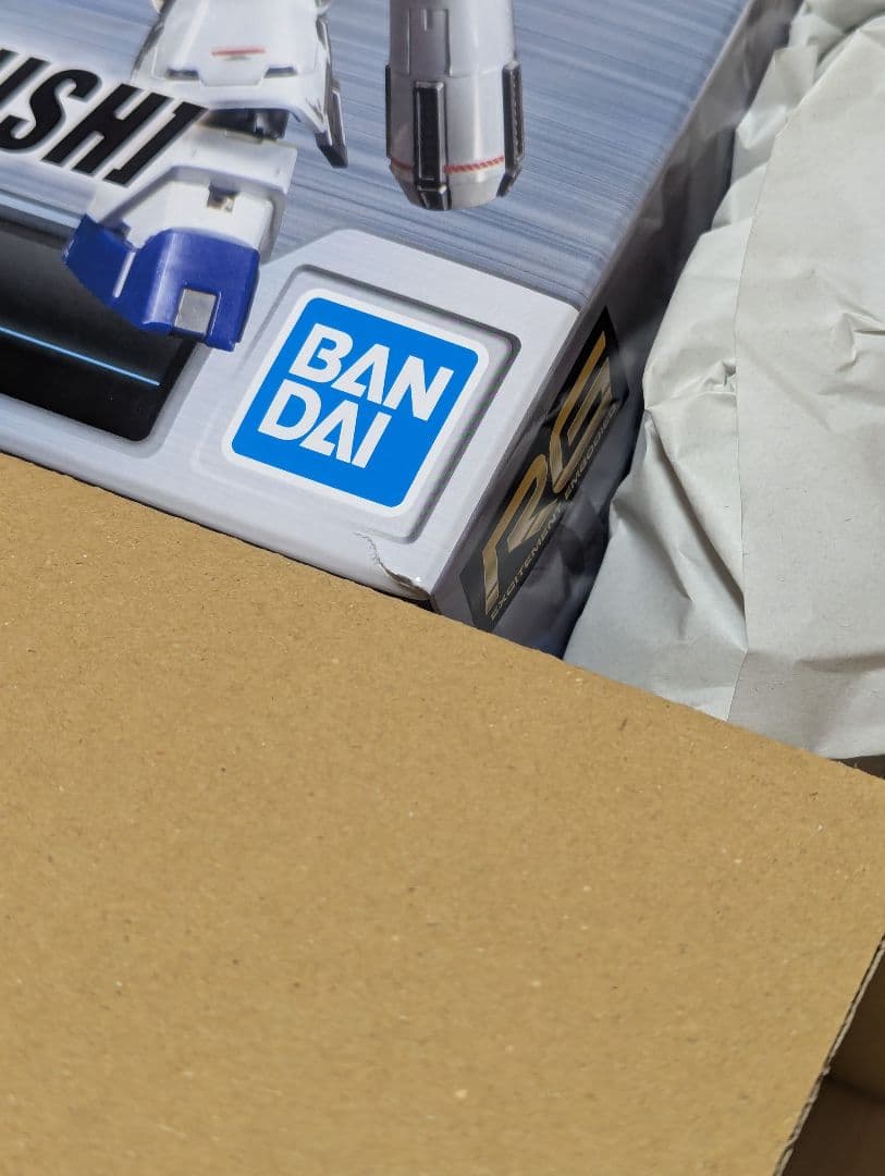 RG Hi-νガンダム　チタニウムフィニッシュ