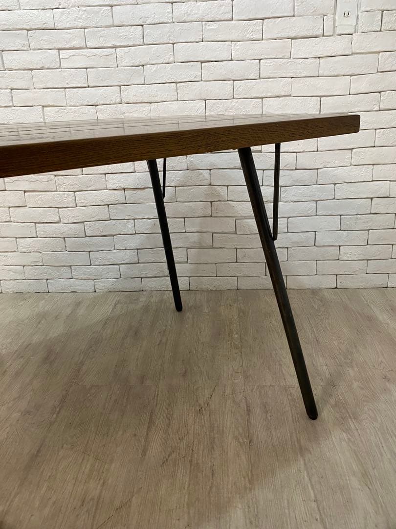 【Buddy　八王子まで配達無料】定価10万円　アクメ　ダイニング