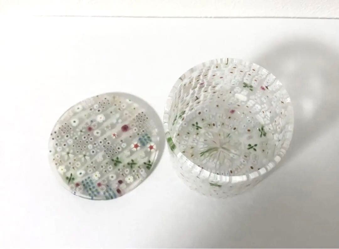 江波冨士子さん 『花の庭』蓋物